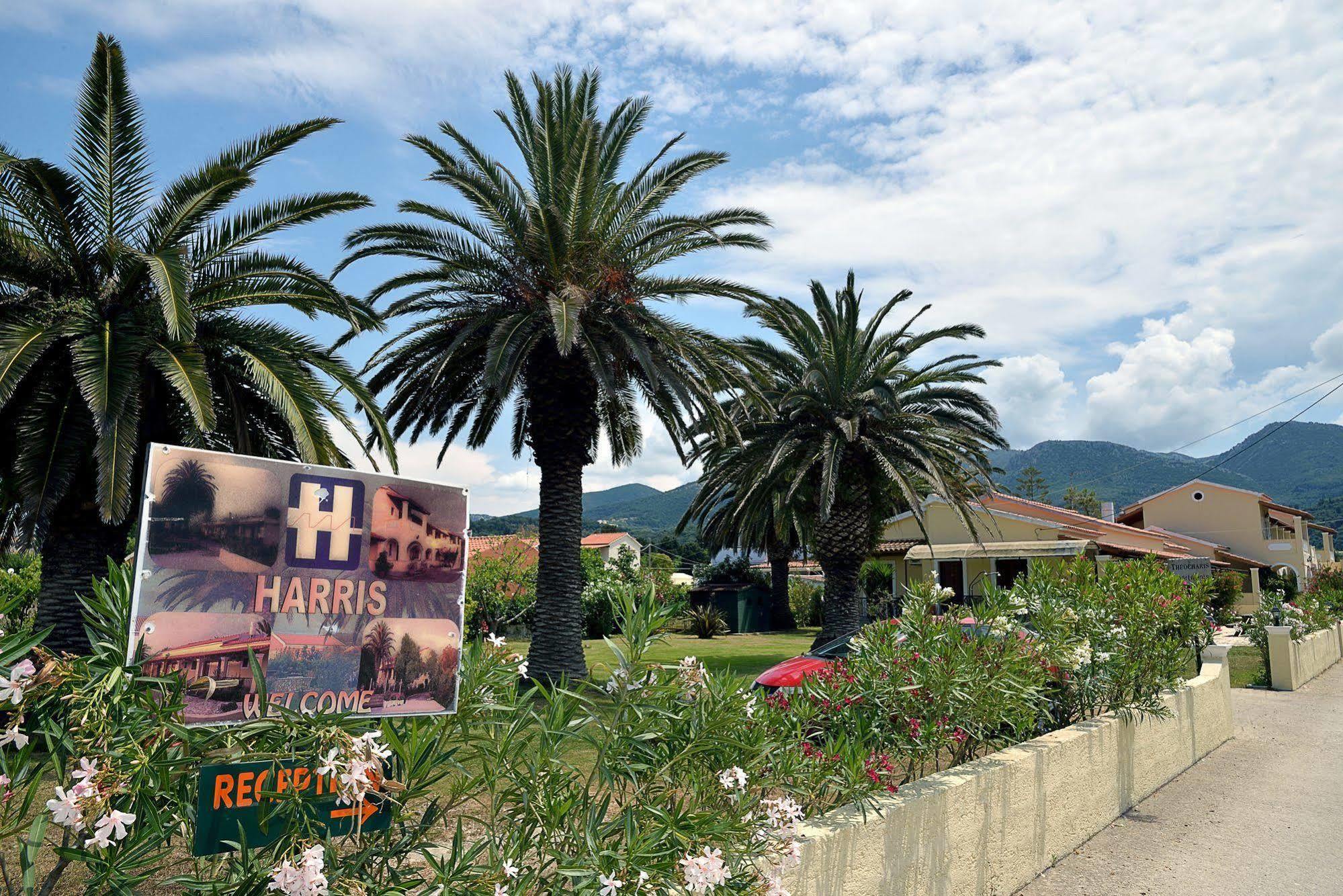 Feeloxenia Corfu Apartments อาคาราวี ภายนอก รูปภาพ
